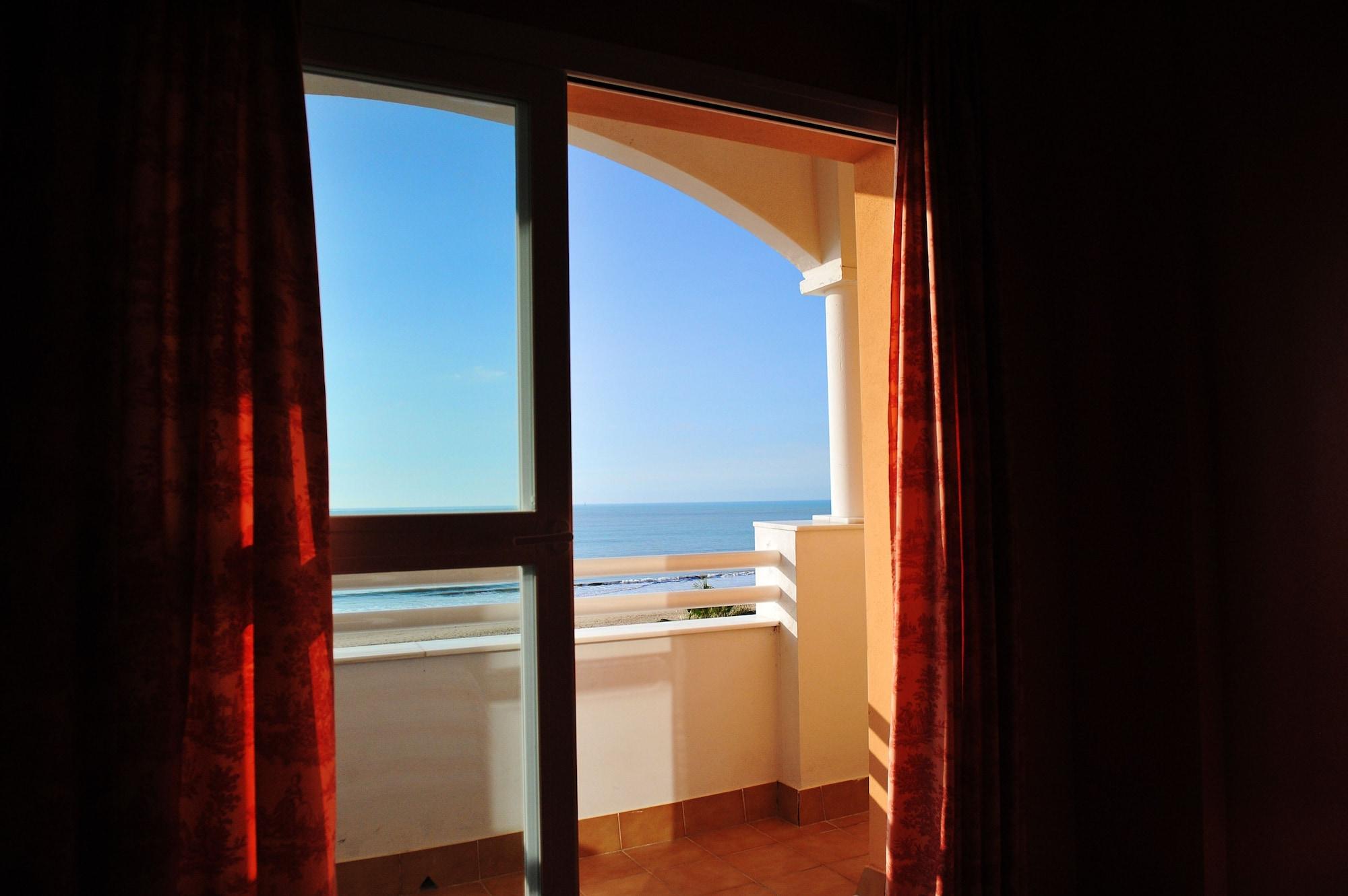 Hotel Vertice Chipiona Mar ภายนอก รูปภาพ