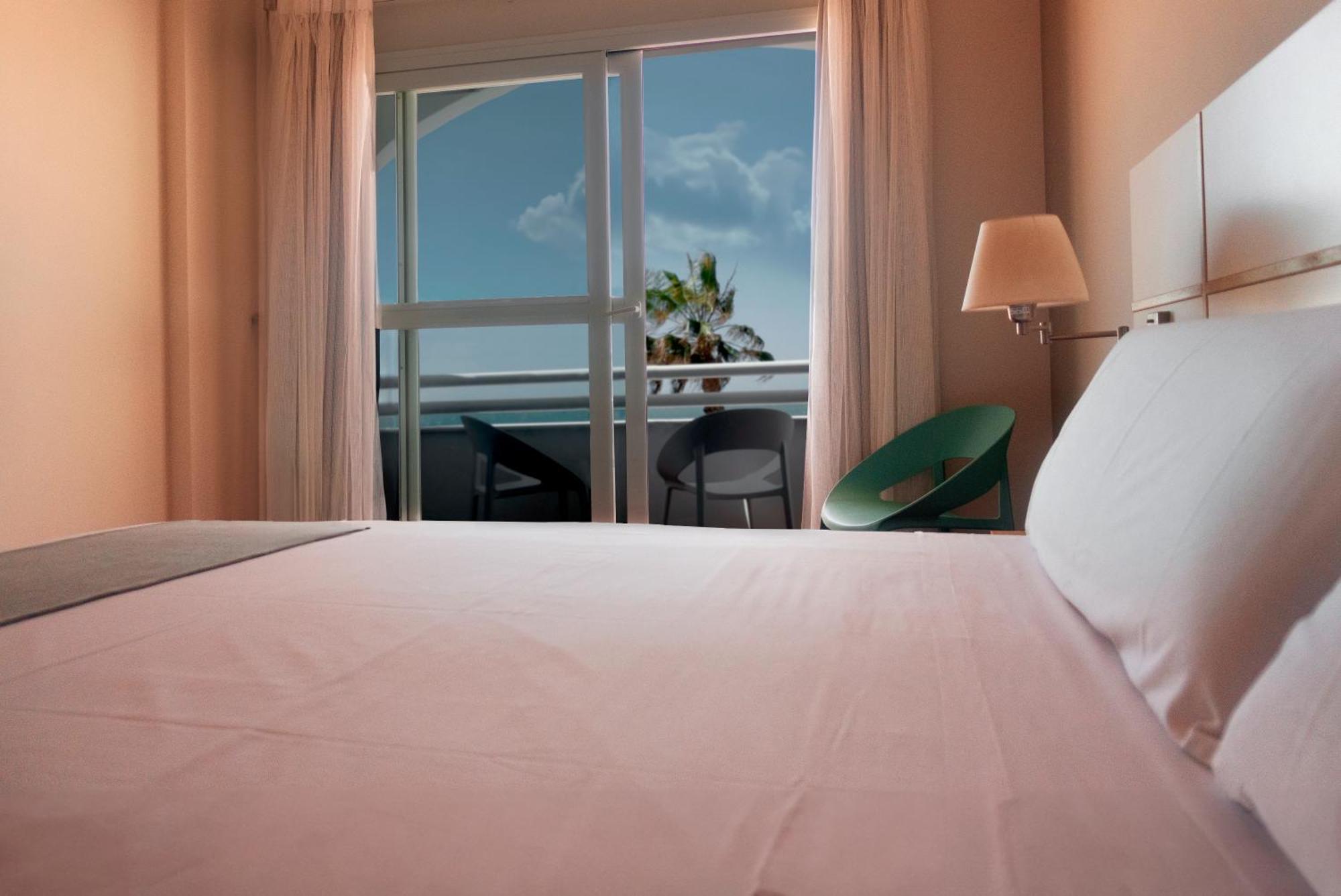 Hotel Vertice Chipiona Mar ภายนอก รูปภาพ